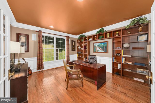 75 WOODSIDE DR, Easton, PA 18042