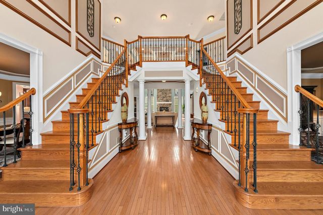 75 WOODSIDE DR, Easton, PA 18042