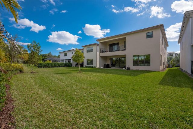 8131 Laurel Falls Drive, Boca Raton, FL 33496