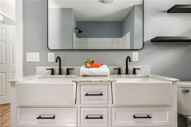 915 Fairview Drive, Lexington, NC 27292