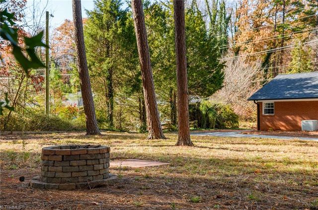 915 Fairview Drive, Lexington, NC 27292