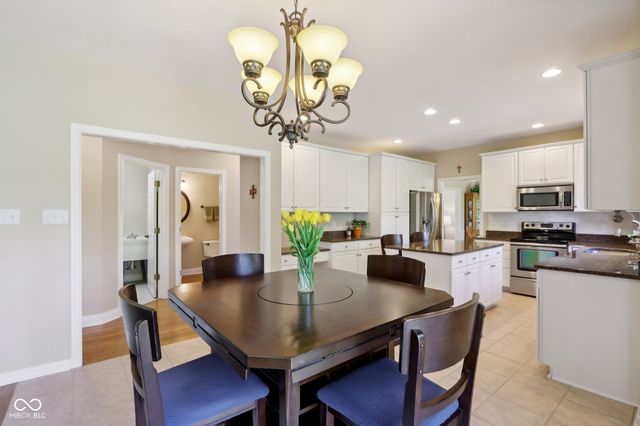5762 Meadowlark Place, Carmel, IN 46033