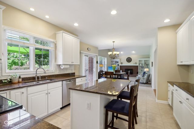 5762 Meadowlark Place, Carmel, IN 46033