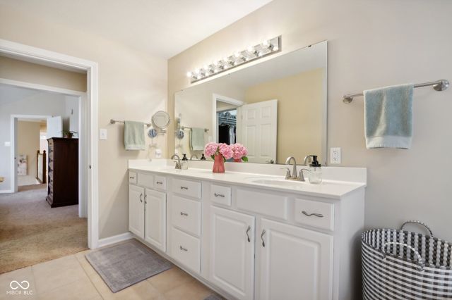 5762 Meadowlark Place, Carmel, IN 46033