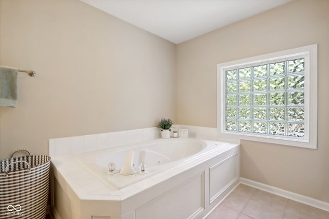 5762 Meadowlark Place, Carmel, IN 46033