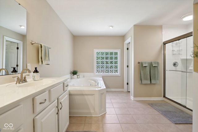 5762 Meadowlark Place, Carmel, IN 46033