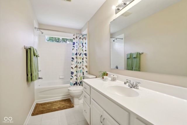 5762 Meadowlark Place, Carmel, IN 46033