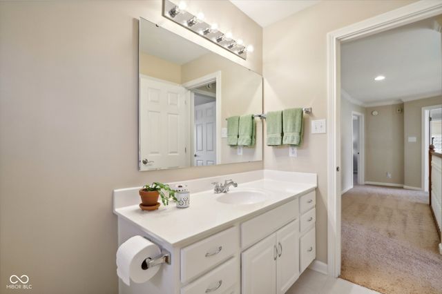 5762 Meadowlark Place, Carmel, IN 46033