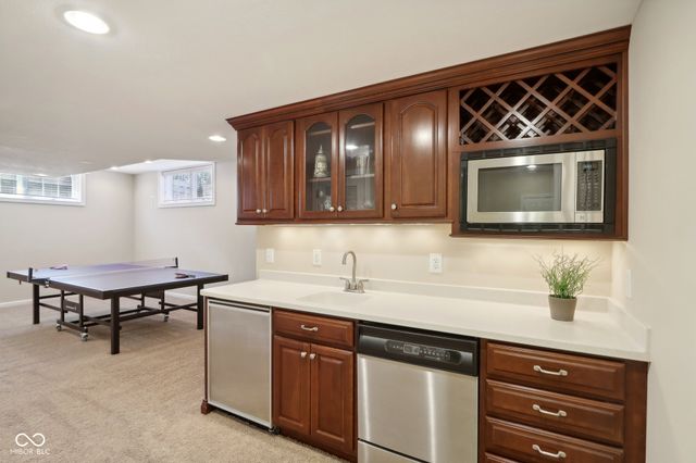 5762 Meadowlark Place, Carmel, IN 46033