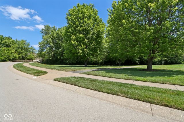 5762 Meadowlark Place, Carmel, IN 46033