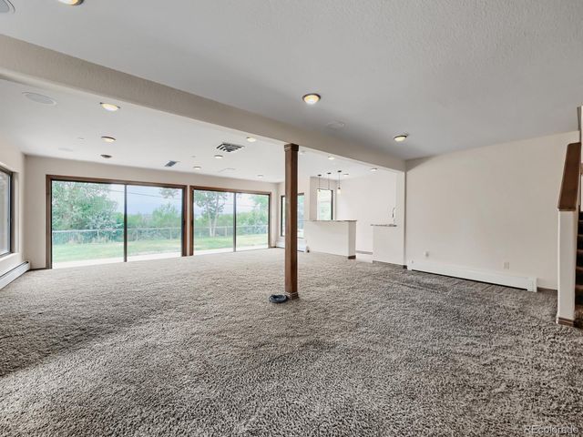 12875 Hillcrest Drive, Longmont, CO 80504