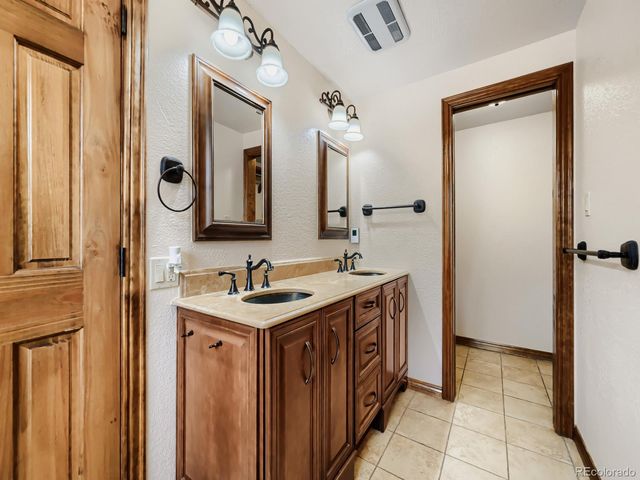 12875 Hillcrest Drive, Longmont, CO 80504