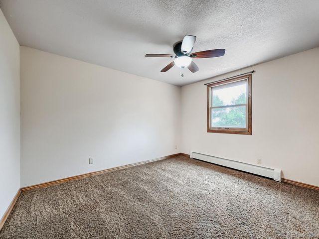 12875 Hillcrest Drive, Longmont, CO 80504