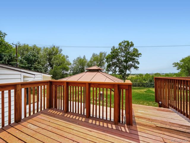 12875 Hillcrest Drive, Longmont, CO 80504