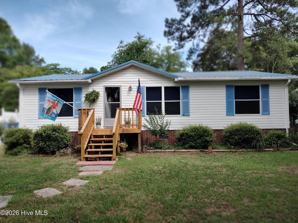 5165 Green Heron Drive SW, Shallotte, NC 28470