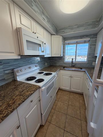 8950 PARK BOULEVARD 603, Seminole, FL 33777