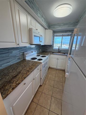 8950 PARK BOULEVARD 603, Seminole, FL 33777