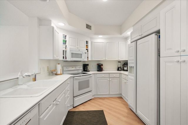 1170 GULF BOULEVARD 1203, Clearwater, FL 33767