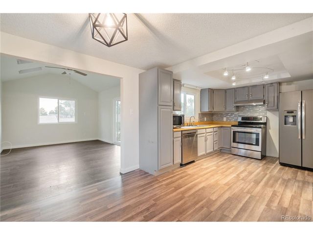 4943 Scranton St, Denver, CO 80239