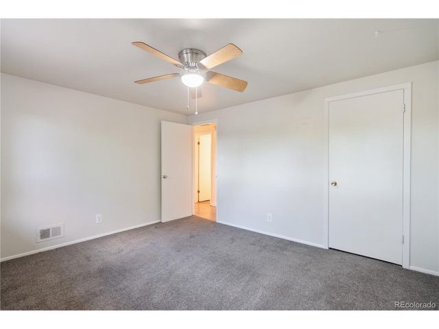 4943 Scranton St, Denver, CO 80239