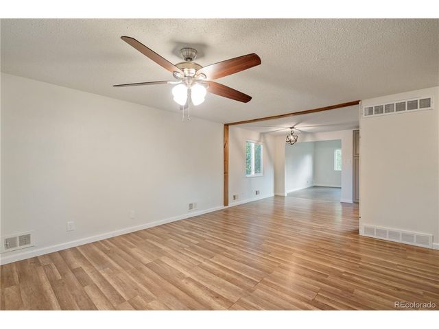 4943 Scranton St, Denver, CO 80239