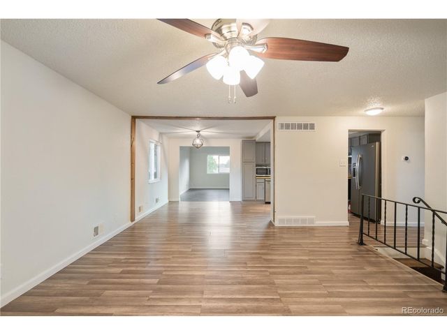 4943 Scranton St, Denver, CO 80239