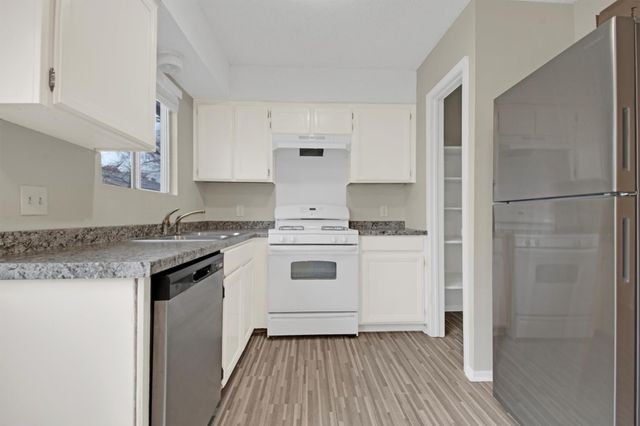 6305 Emerald Forest DR, Austin, TX 78745