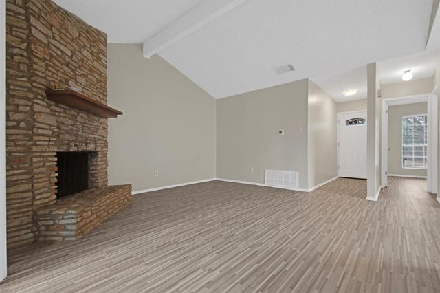 6305 Emerald Forest DR, Austin, TX 78745