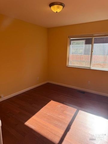 668 1st St, Upper Lake, CA 95485