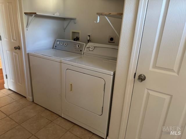 668 1st St, Upper Lake, CA 95485