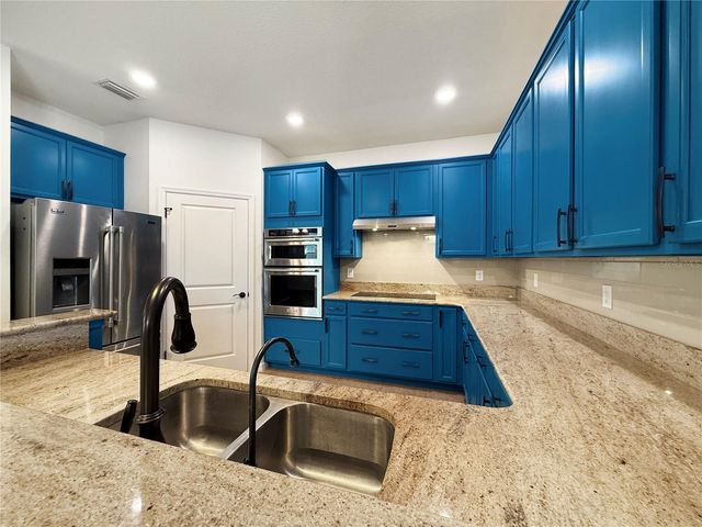 10551 PARK MEADOWBROOKE DRIVE, Riverview, FL 33578