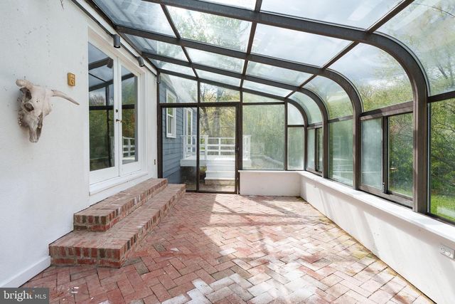 208 MOUNTAIN RD, Ringoes, NJ 08551
