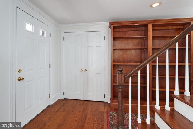 208 MOUNTAIN RD, Ringoes, NJ 08551