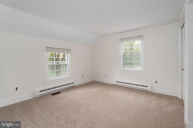 208 MOUNTAIN RD, Ringoes, NJ 08551