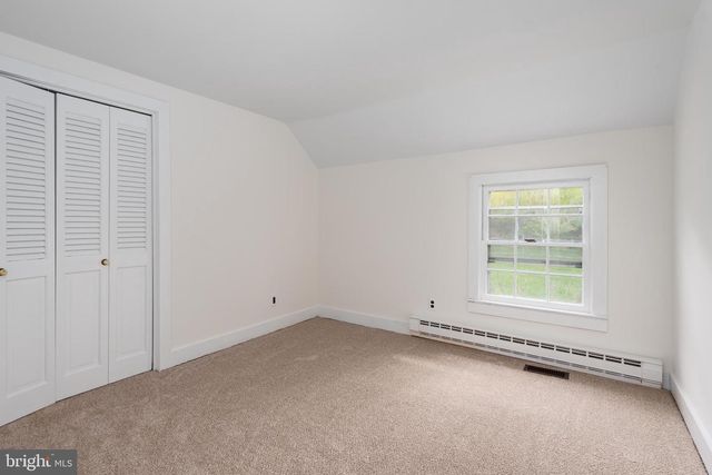 208 MOUNTAIN RD, Ringoes, NJ 08551