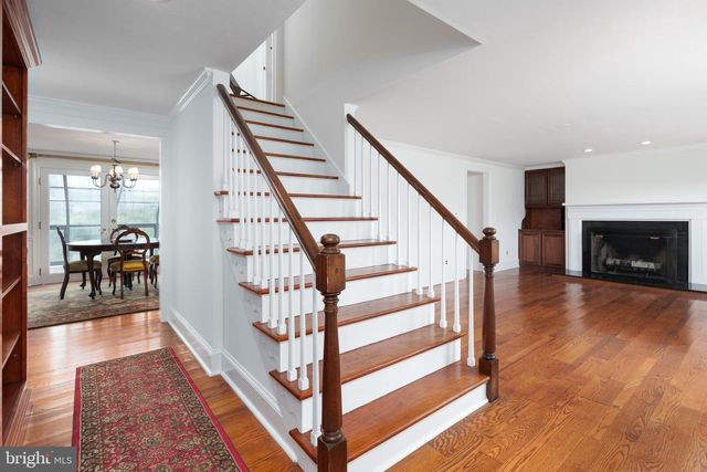 208 MOUNTAIN RD, Ringoes, NJ 08551