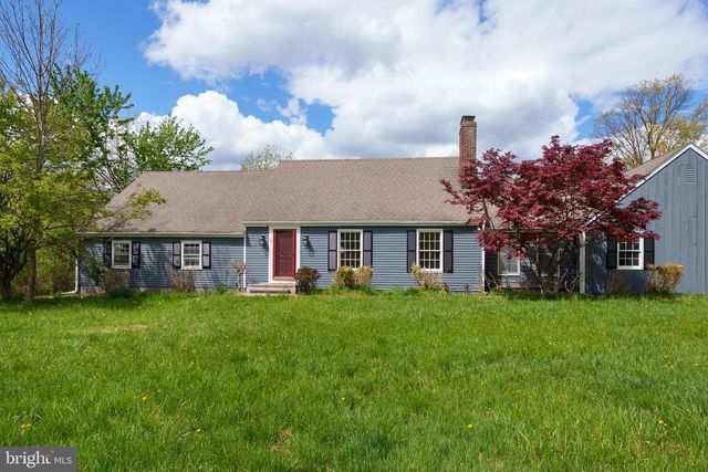 208 MOUNTAIN RD, Ringoes, NJ 08551