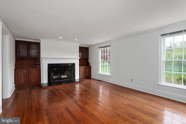 208 MOUNTAIN RD, Ringoes, NJ 08551
