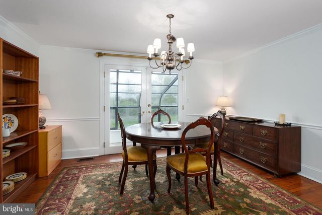 208 MOUNTAIN RD, Ringoes, NJ 08551