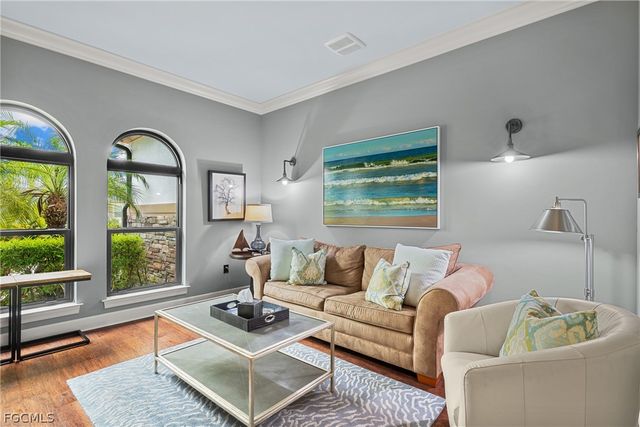 9383 Slate CT, Naples, FL 34120
