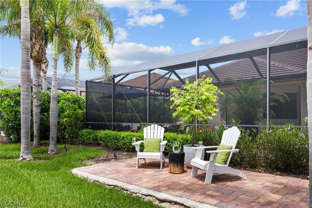 9383 Slate CT, Naples, FL 34120