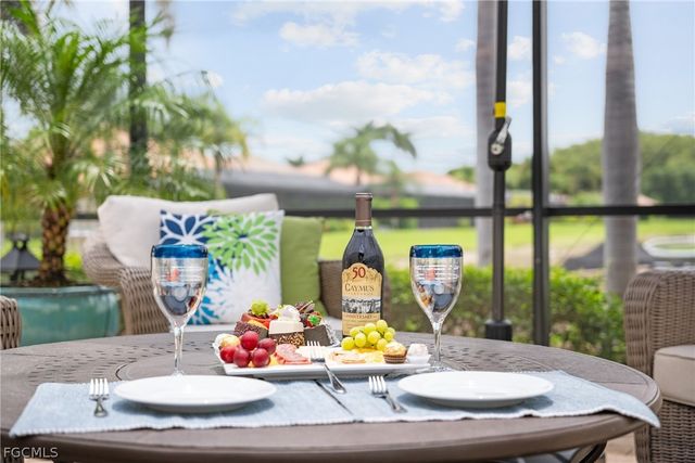 9383 Slate CT, Naples, FL 34120