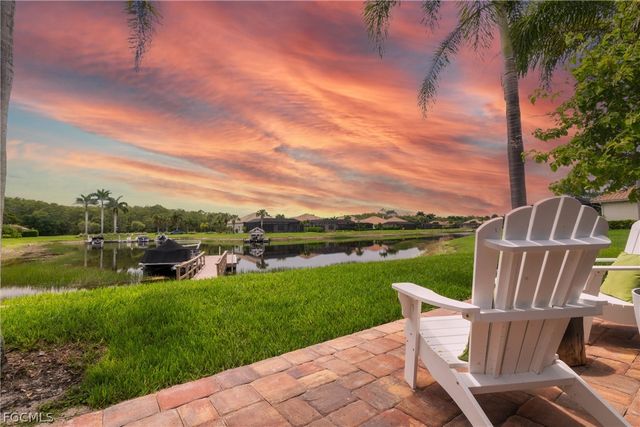 9383 Slate CT, Naples, FL 34120