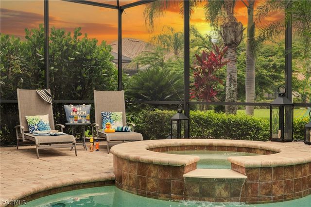 9383 Slate CT, Naples, FL 34120