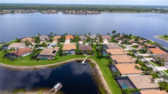 9383 Slate CT, Naples, FL 34120
