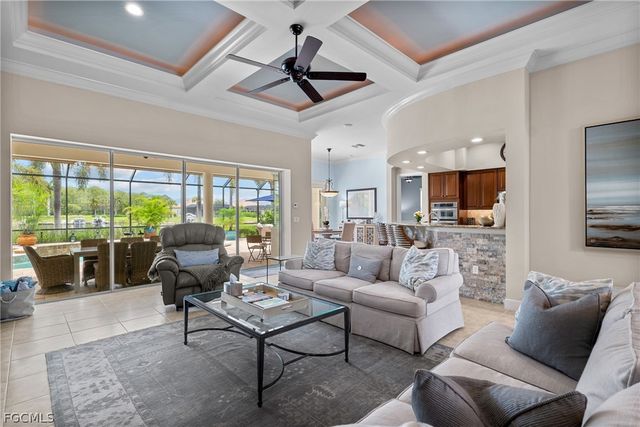 9383 Slate CT, Naples, FL 34120