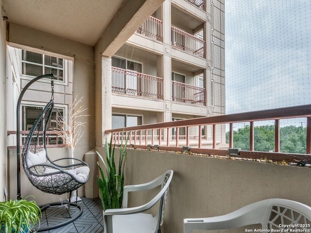 1 Towers Park Ln Apt 316, San Antonio, TX 78209