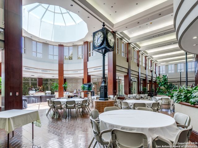 1 Towers Park Ln Apt 316, San Antonio, TX 78209