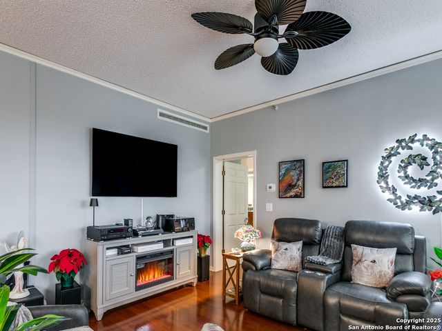 1 Towers Park Ln Apt 316, San Antonio, TX 78209