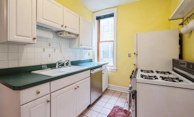 5551 S Kimbark Avenue 17, Chicago, IL 60637